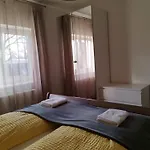 Goenyuei Alom Kucko Gönyů