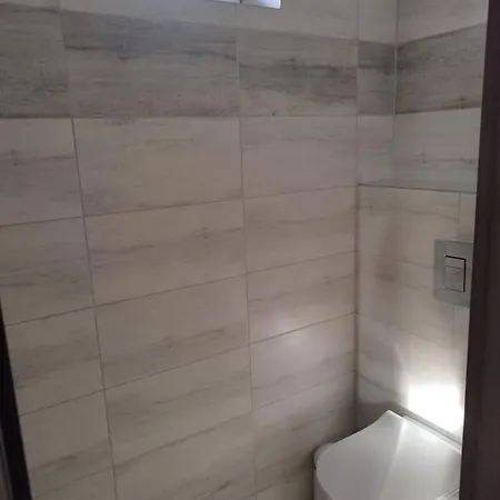 شقة Goenyuei Alom Kucko