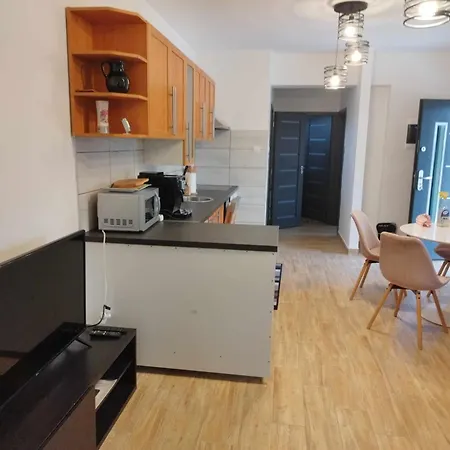 Goenyuei Alom Kucko Gönyů